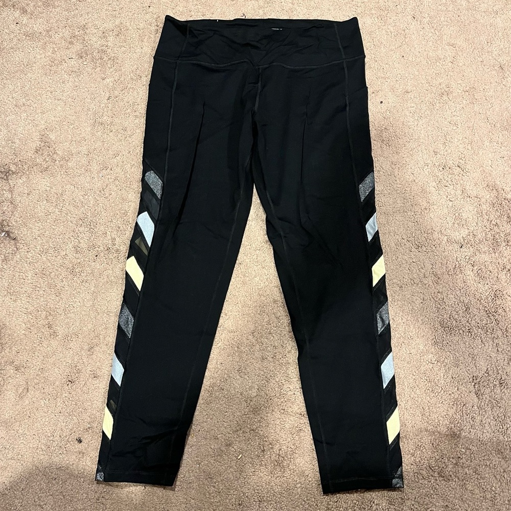 Victoria Sport Knockout Legging